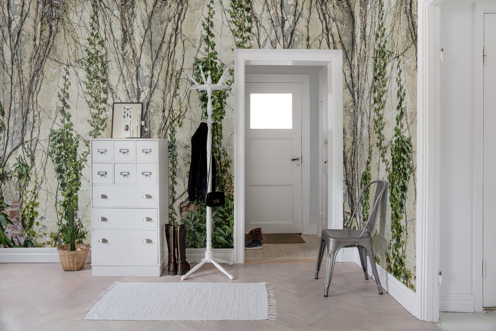 137521-foto-tapet-3d-climbing-ivy-personalizat-rebel-walls
