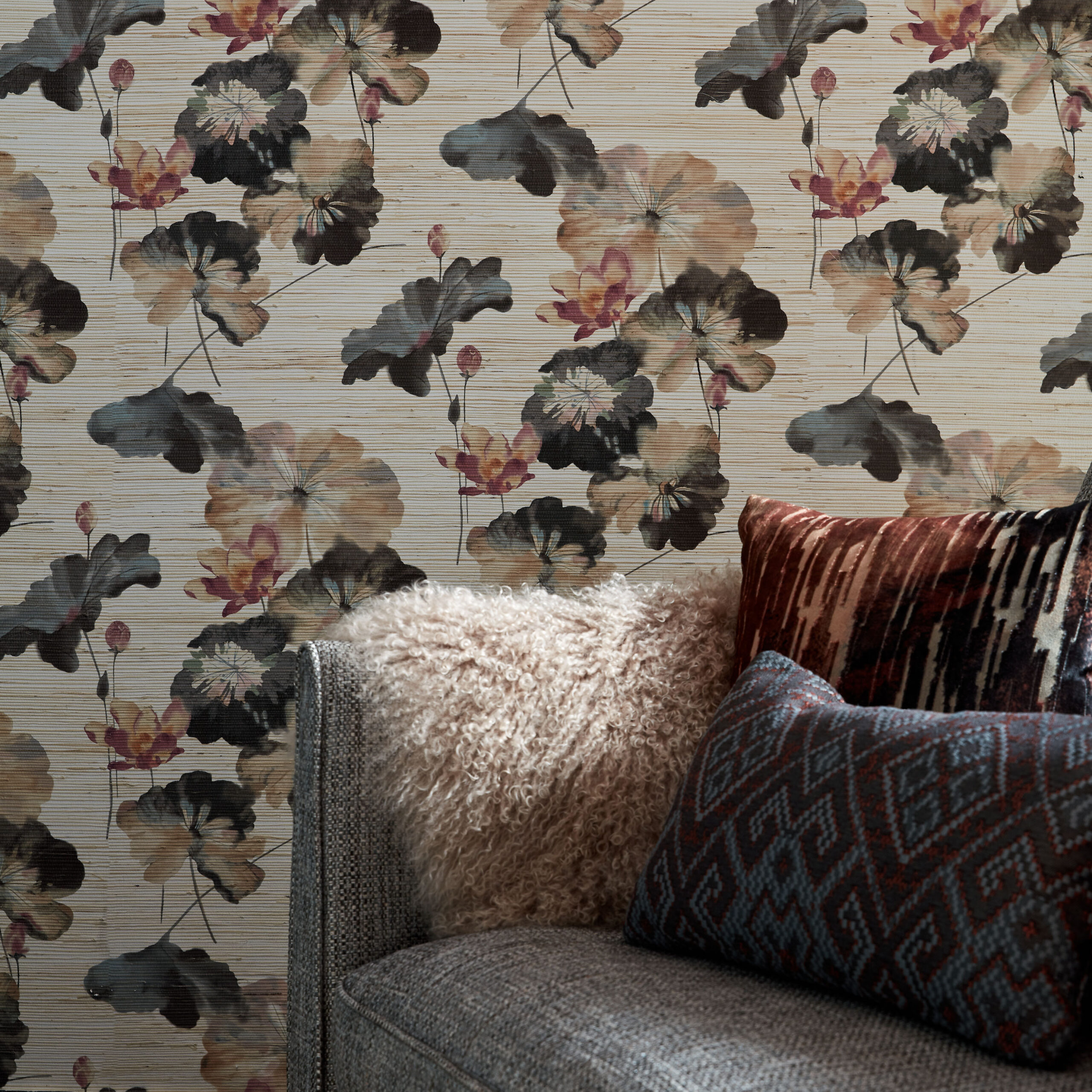 2008-143-01_Water_Lilies_Bracken_Grasscloth_cameo_01