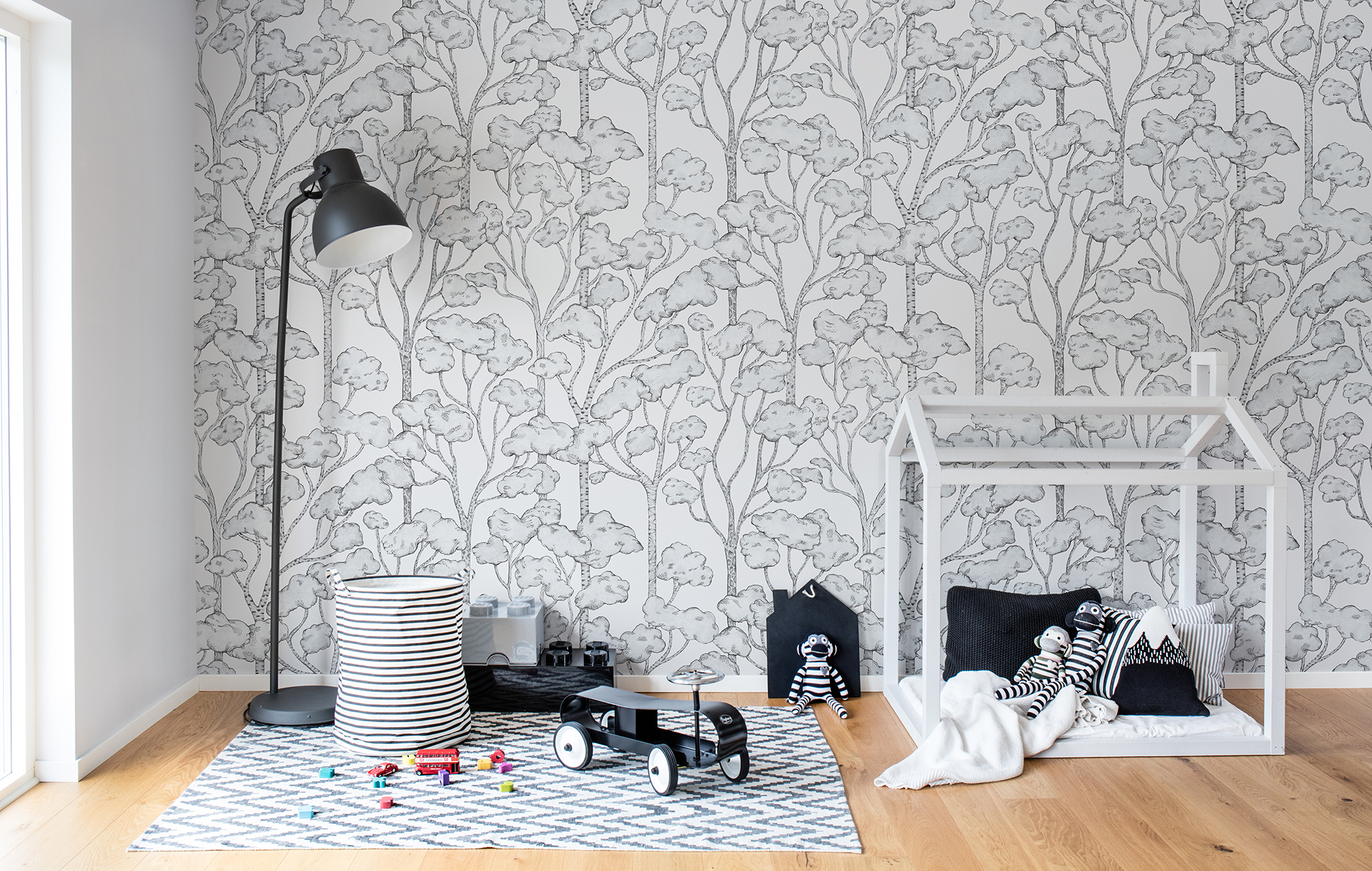 47250-fototape-animal-tree-personalizat-rebel-walls