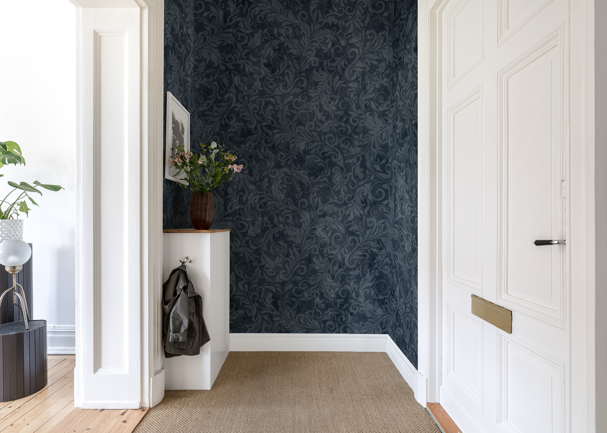 49829-fototape-twining-vines-navy-personalizat-rebel-walls