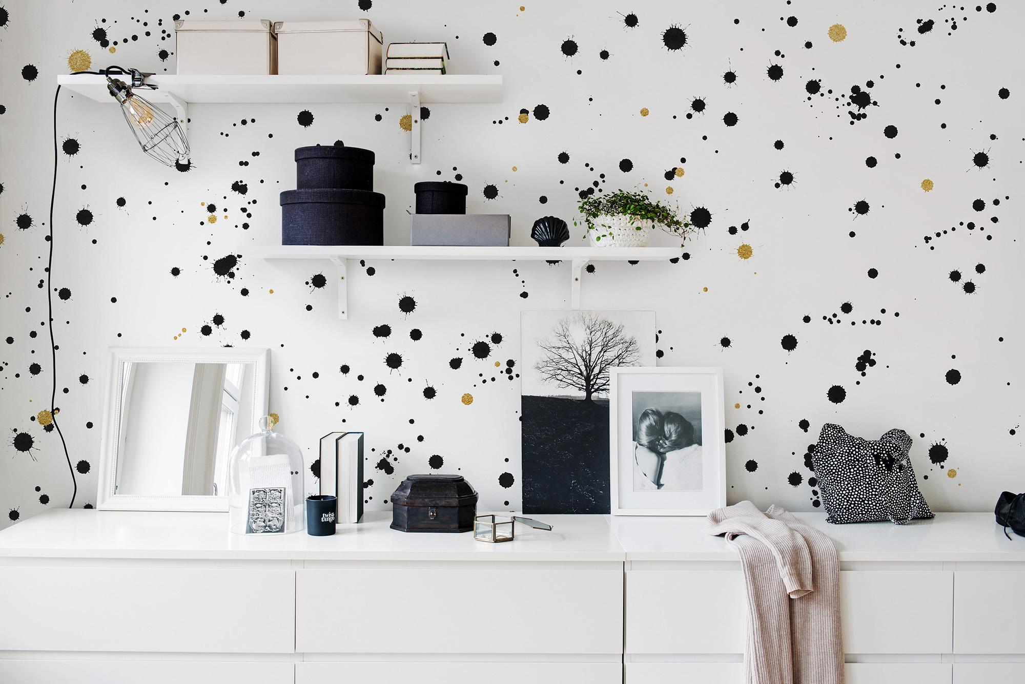 5484-fototapet-ink-colossal-personalizat-rebel-walls