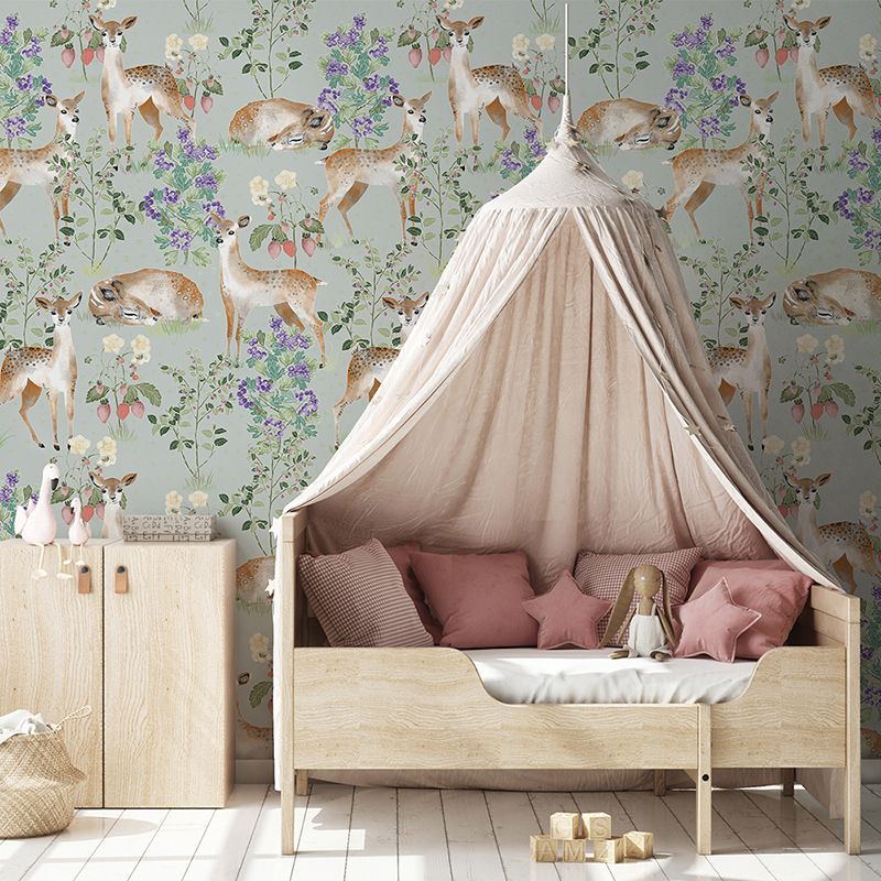 Ancas-Fawn-in-Green_context-2_tapet_vladila_2