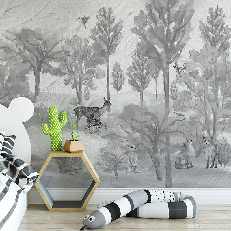 Foggy-forest-faun-in-grey_context-2_tapet_vladila_2