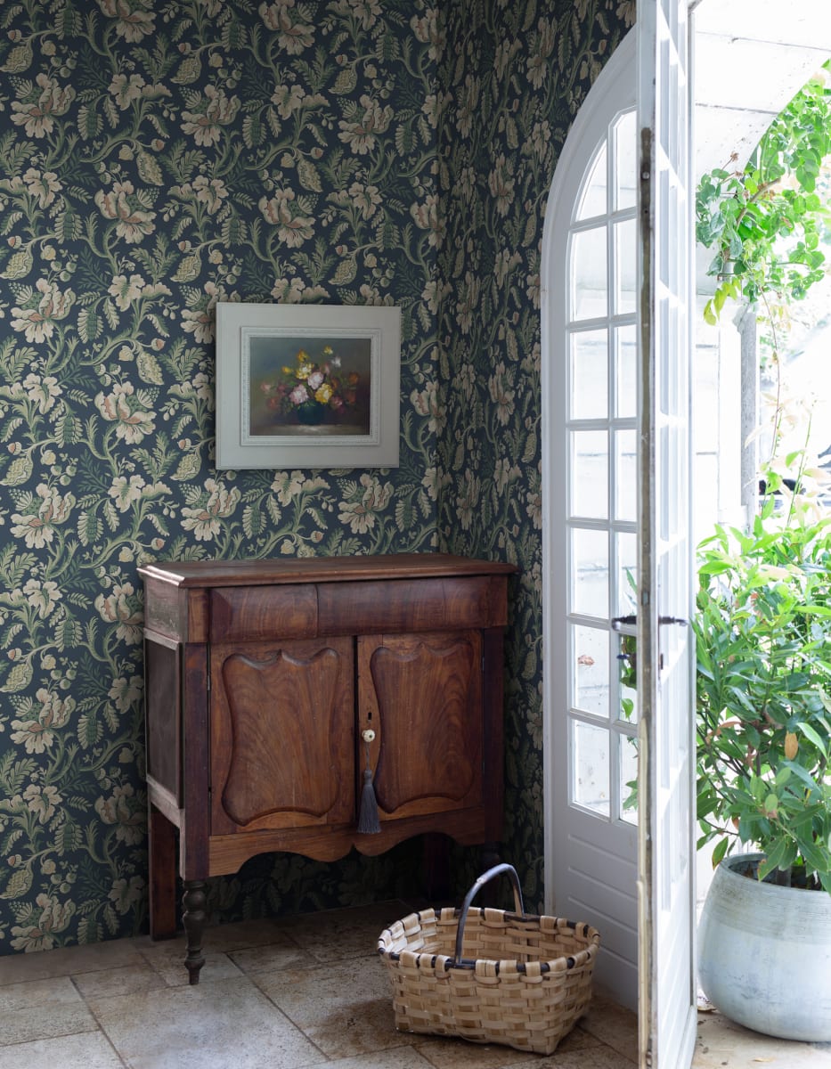 S10240_interior1