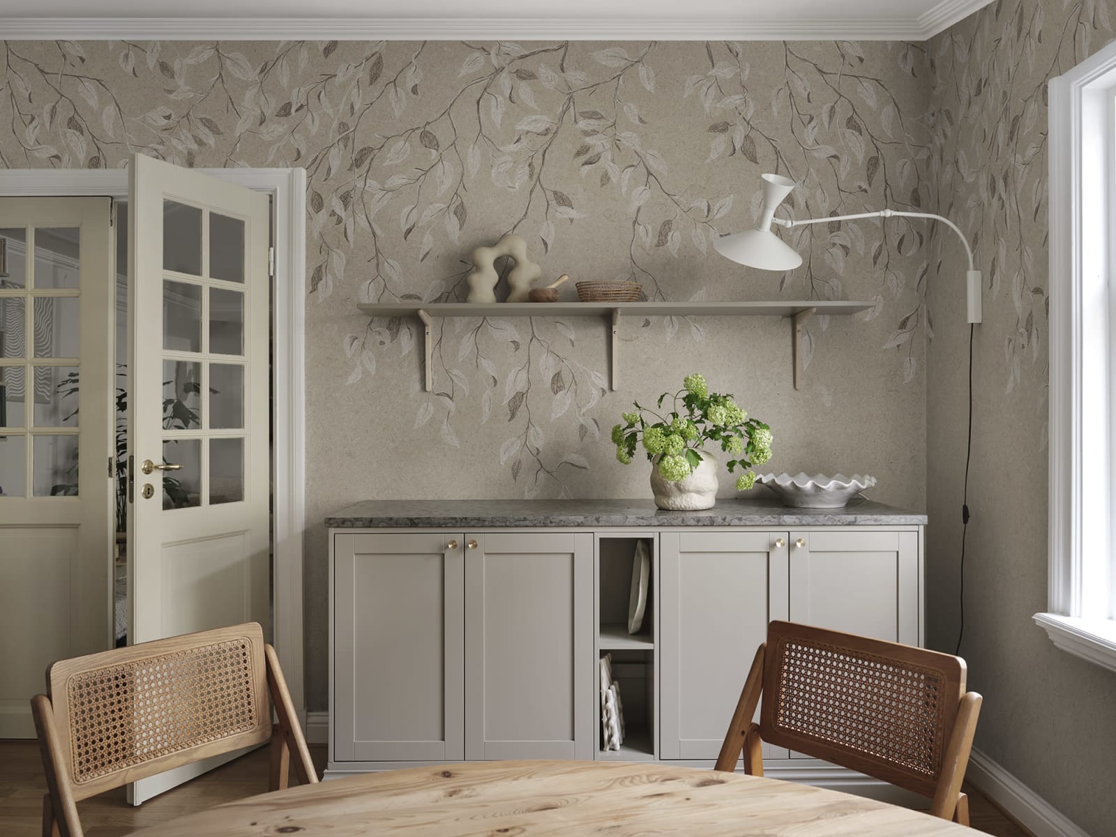 S10355_interior1