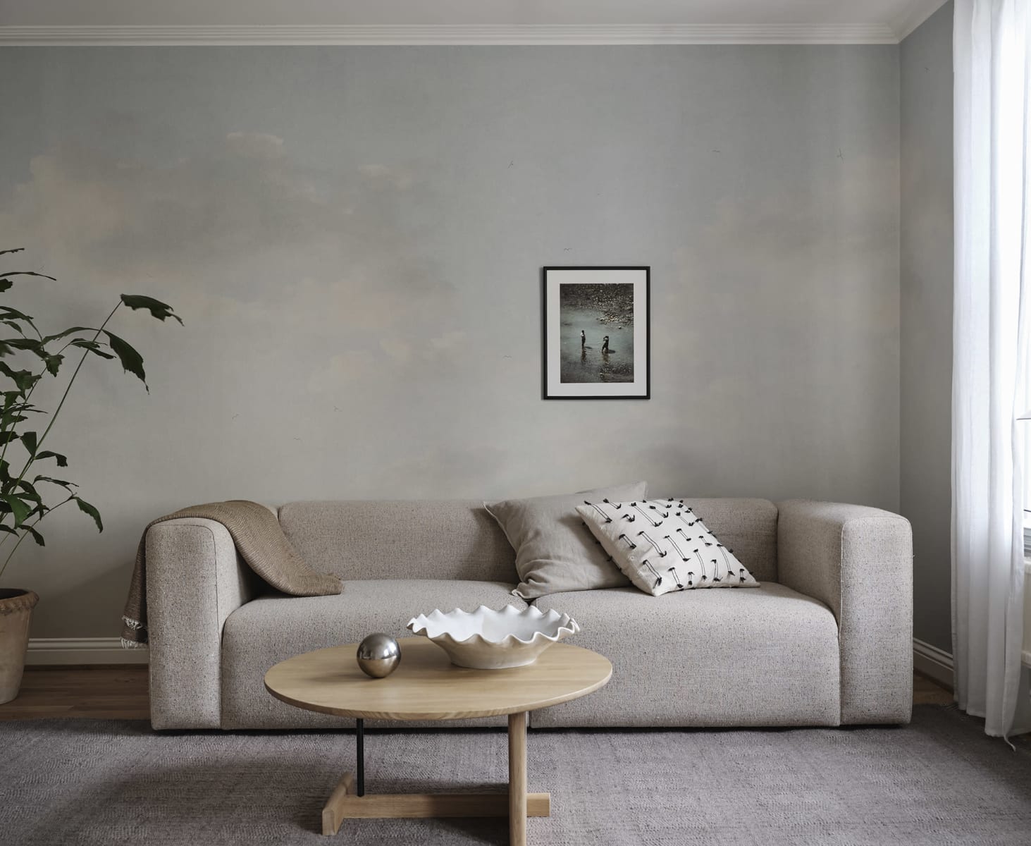 S10366_interior1