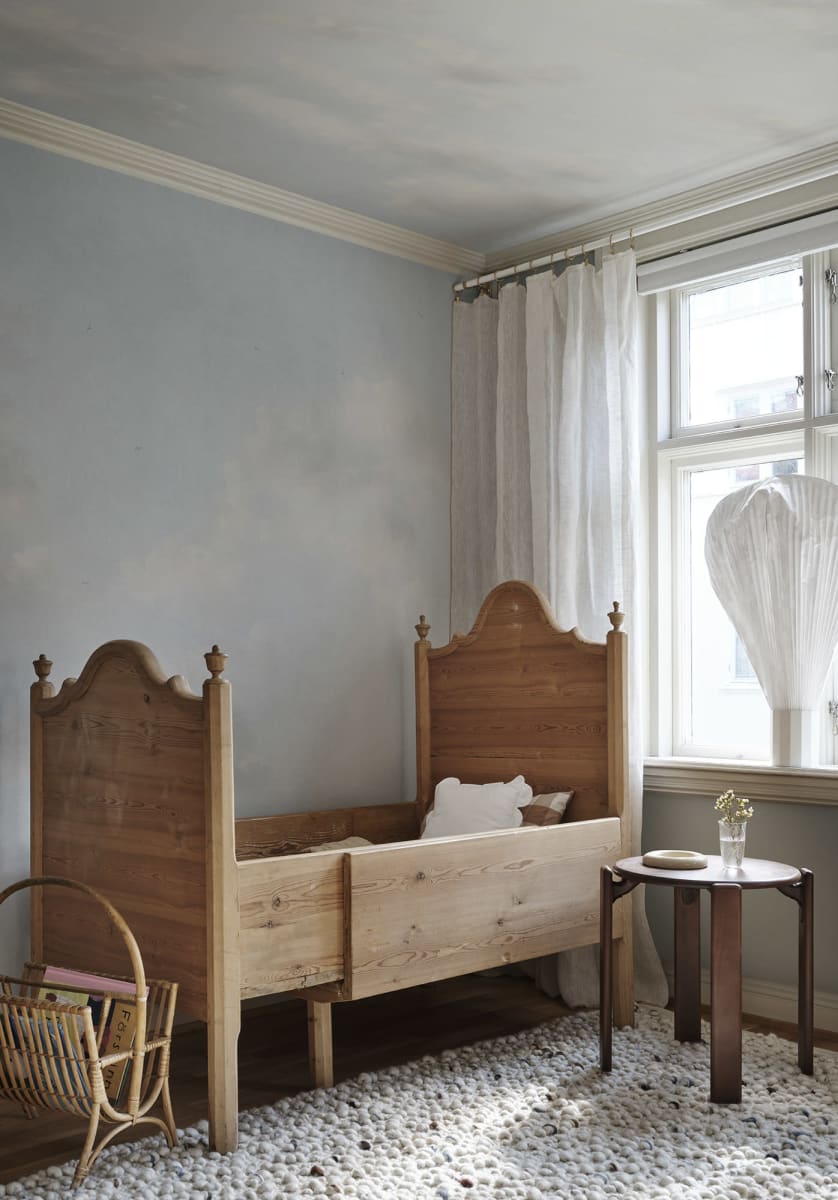 S10367_interior2