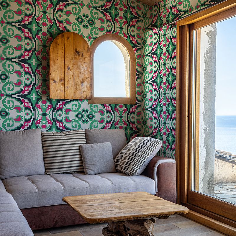 tapet-living-poema-romana-carpeta-verde
